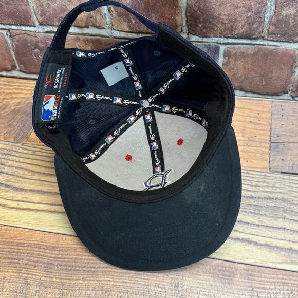 Boston Red Sox Flat Brim Hat Cap MLB OC Sports Adjustable Red/Blue - Picture 7 of 7